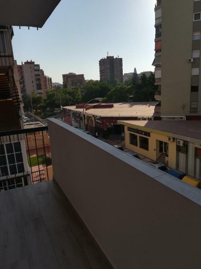 Calle Betsaida, estación maría Zambrano Málaga Exterior foto